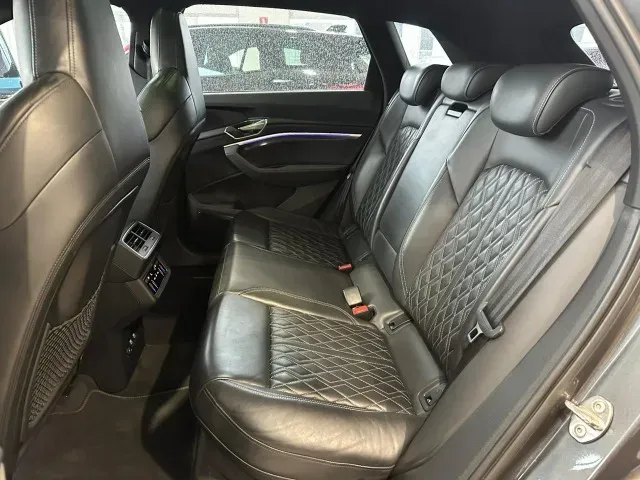 Audi E-tron - Imagem 10