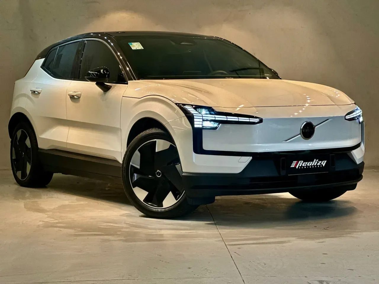 Volvo EX30 - Imagem 2