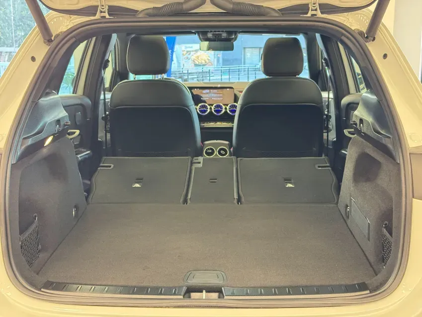 Mercedes Eqa 250 - Imagem 13