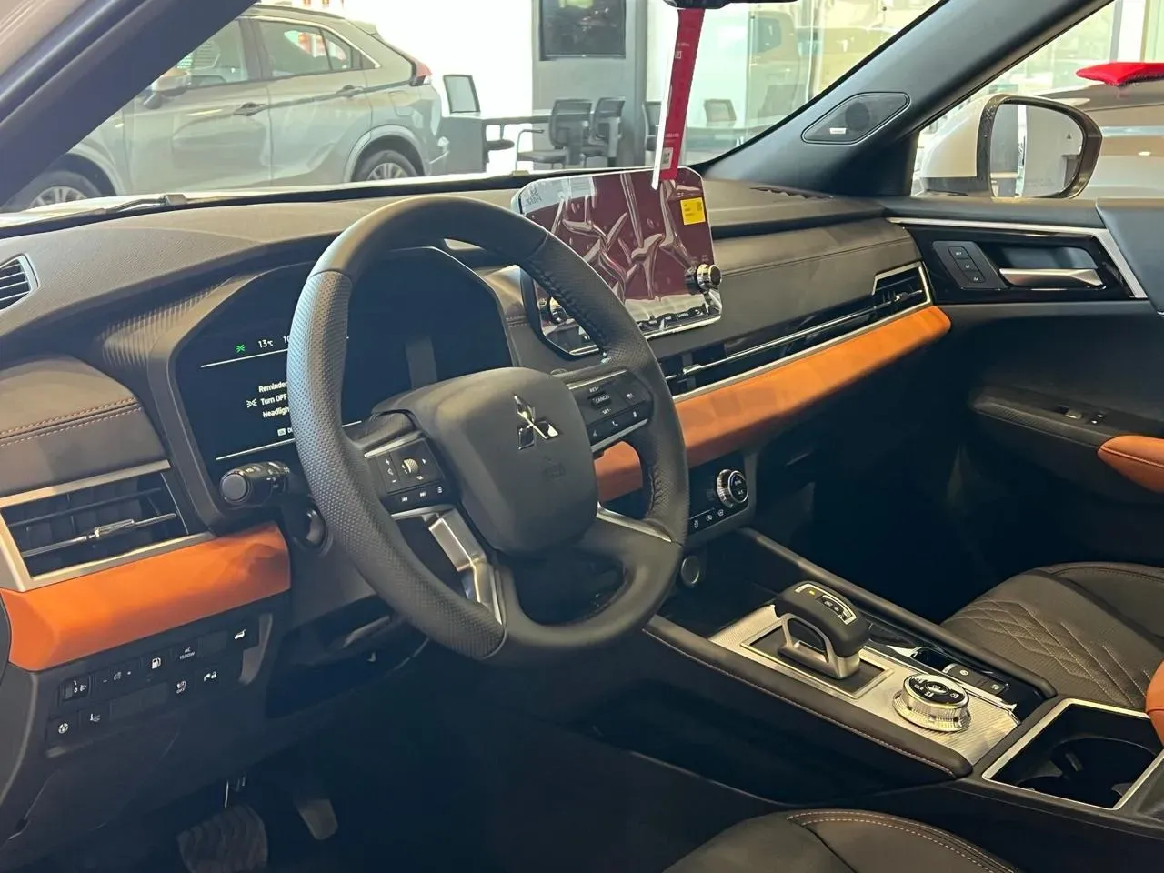 Mitsubishi Outlander Plug-in Hybrid - Imagem 16