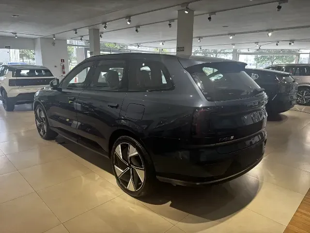 Volvo Ex90 - Imagem 7