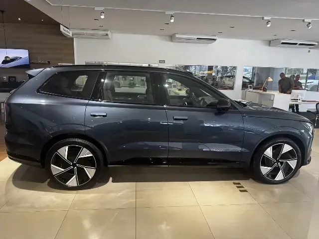 Volvo Ex90 - Imagem 4