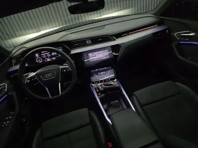 Audi Q8 E-tron - Imagem 15
