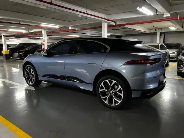 Jaguar I-pace - Imagem 6