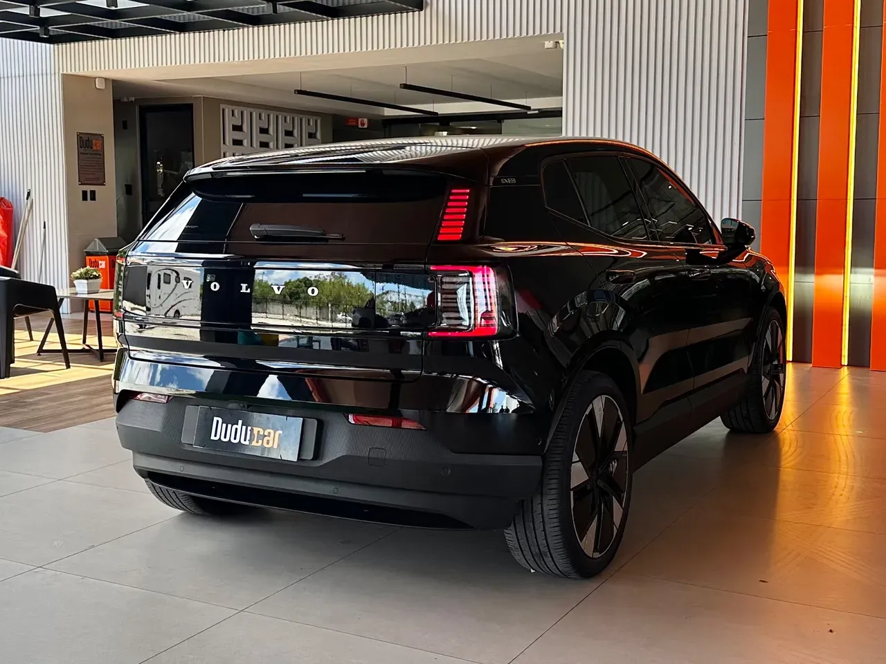 Volvo EX30 - Imagem 2