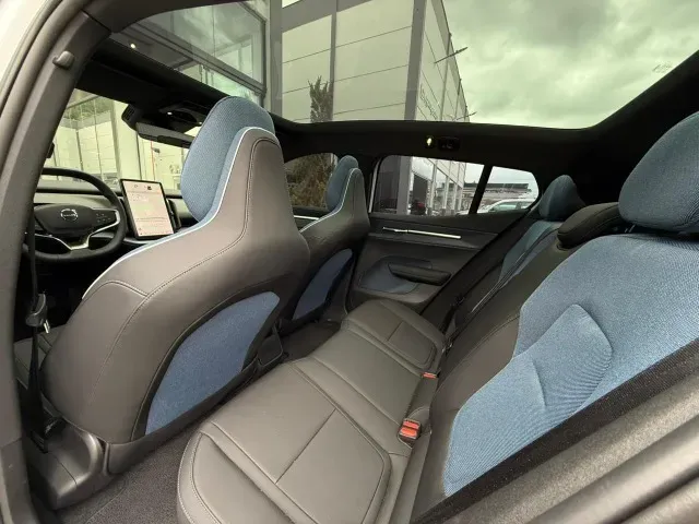 Volvo EX30 - Imagem 11