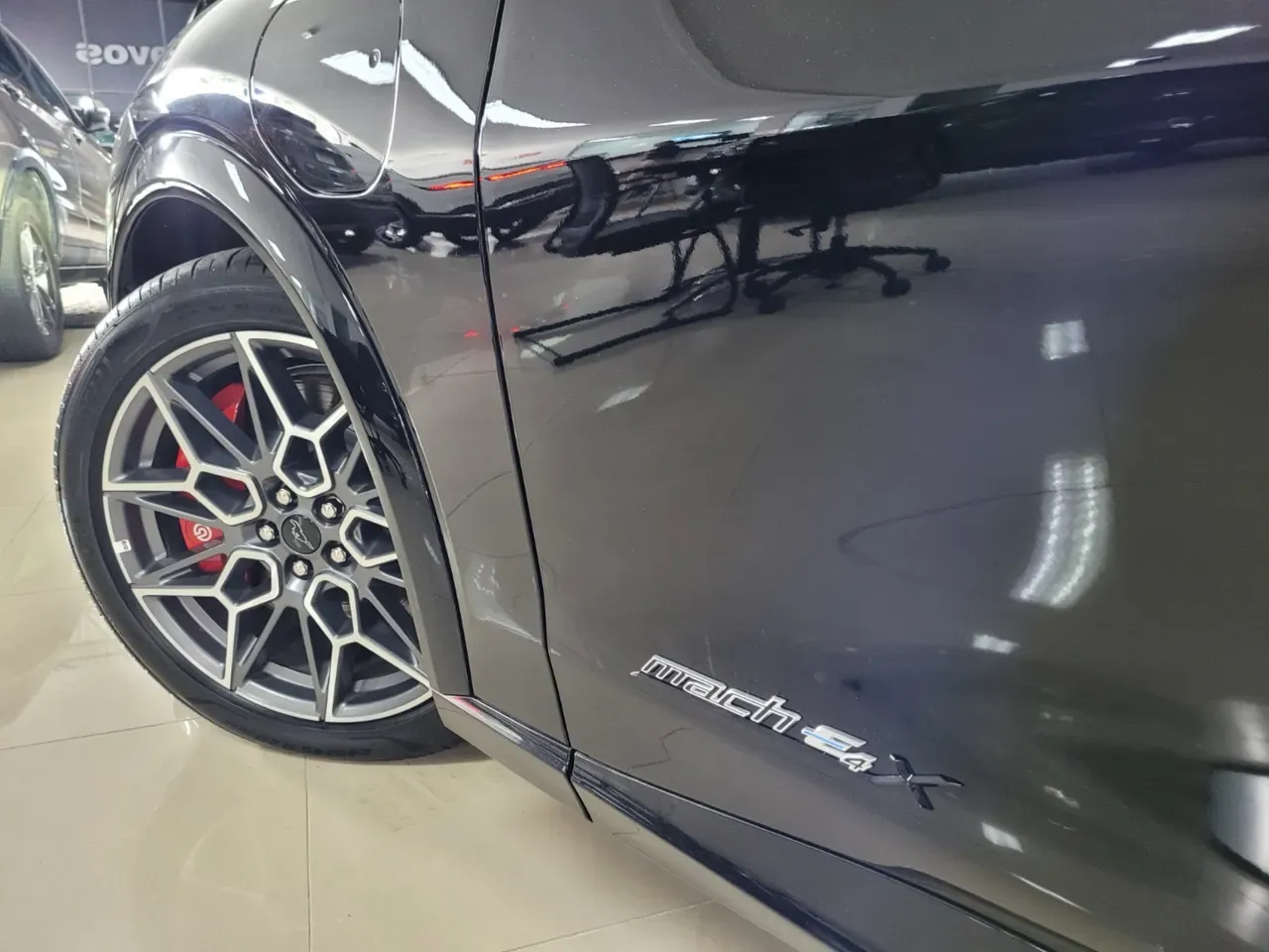 Ford Mustang Mach-e - Imagem 9