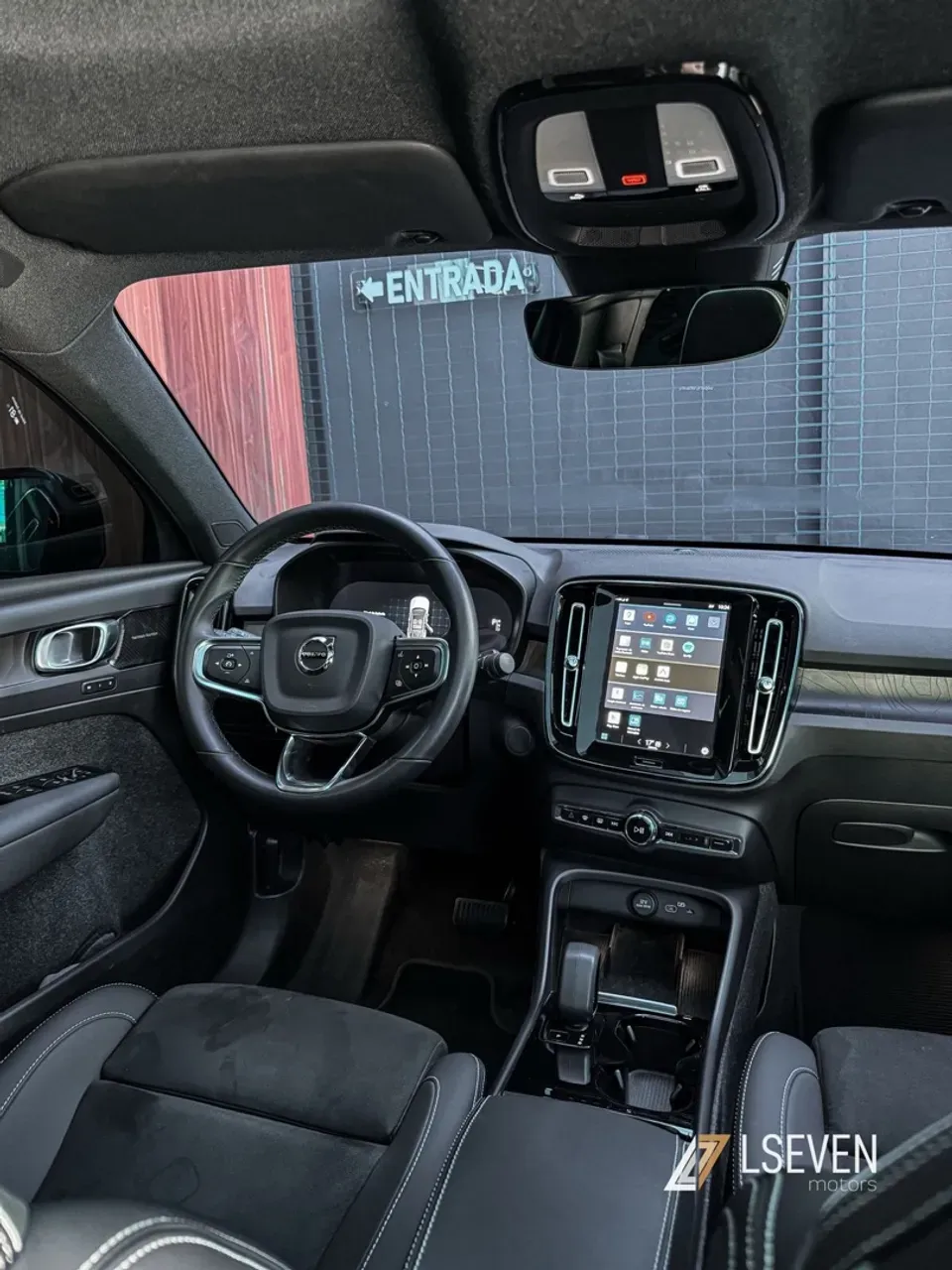 Volvo C40 Recharge - Imagem 16