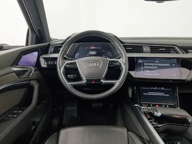 Audi E-tron - Imagem 12