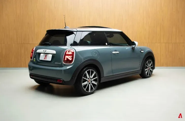 Mini Cooper SE - Imagem 12