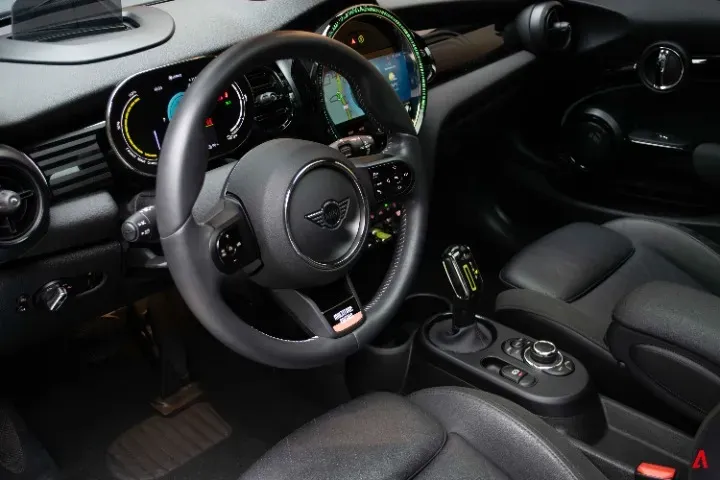 Mini Cooper SE - Imagem 20