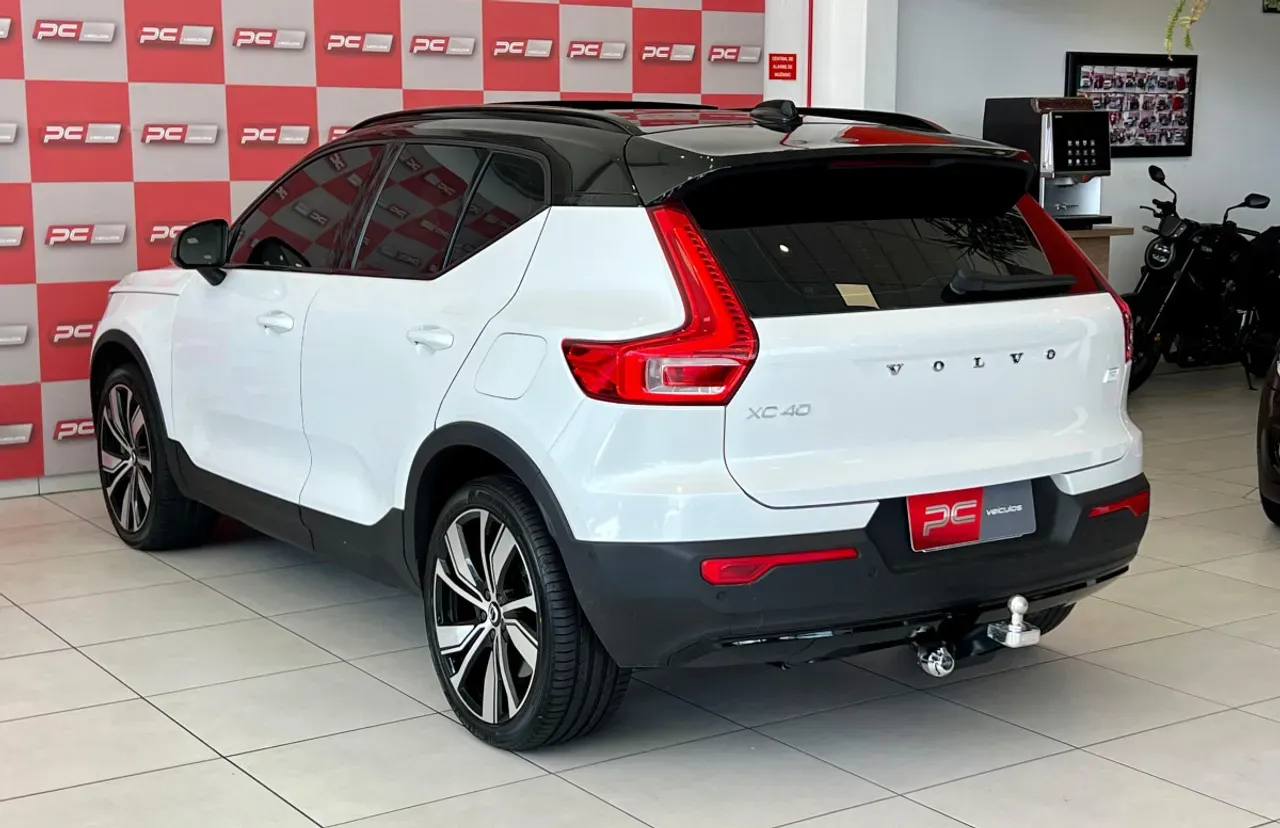 Volvo XC40 Recharge - Imagem 6