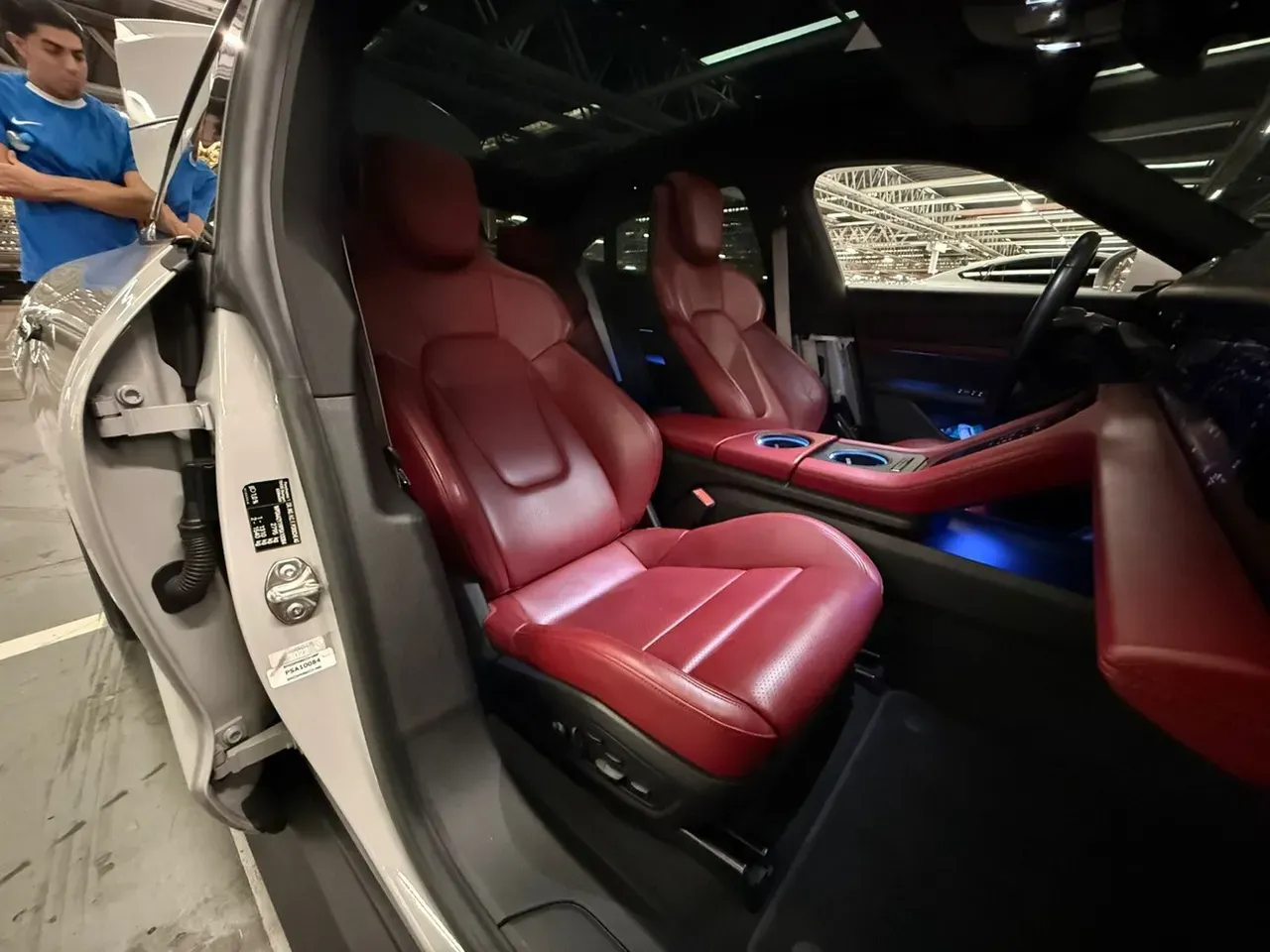 Porsche Taycan - Imagem 8