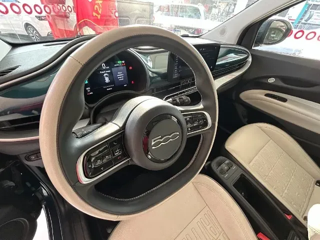 Fiat 500e - Imagem 11