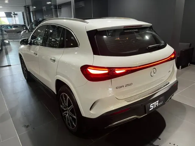 Mercedes Eqa 250 - Imagem 5