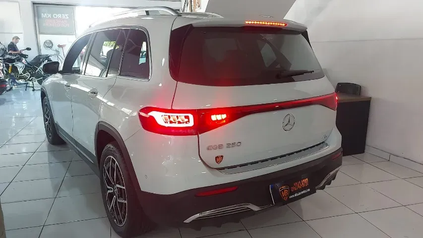 Mercedes Eqb 250 - Imagem 8