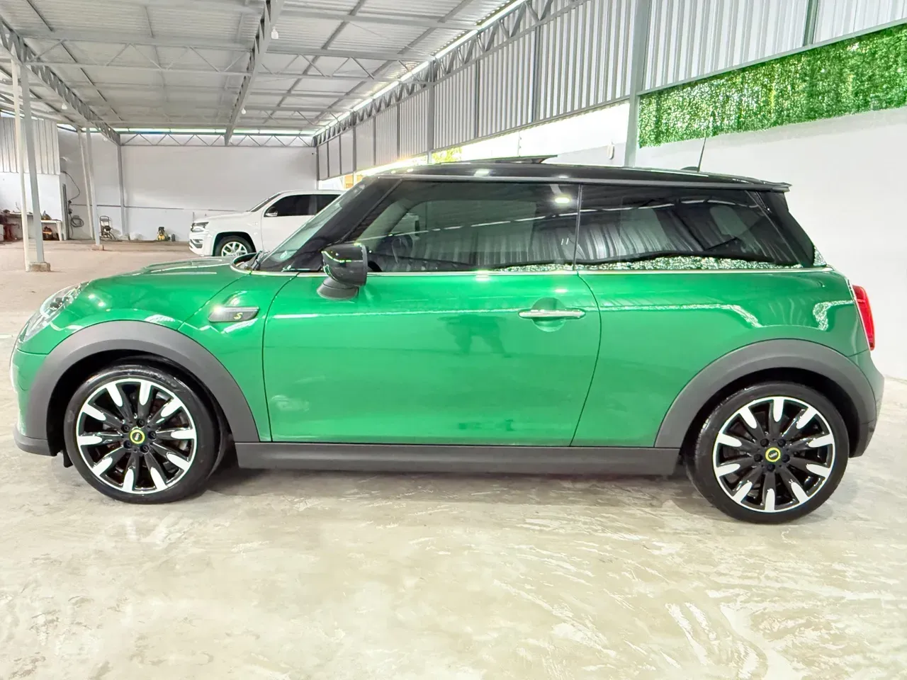 Mini Cooper SE - Imagem 16