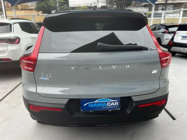 Volvo XC40 Recharge - Imagem 4