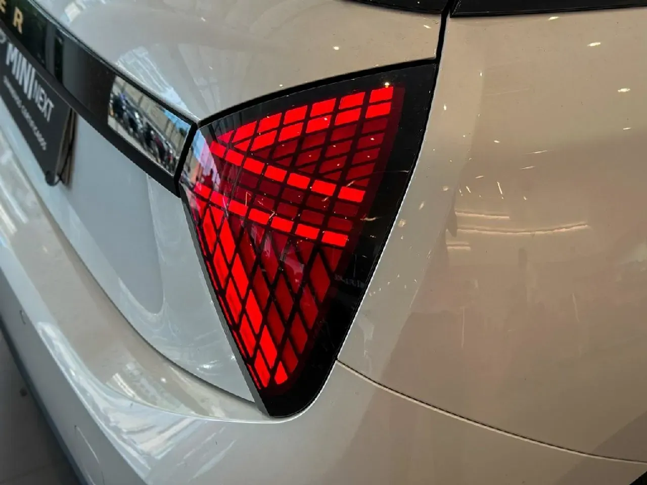 Mini Cooper SE - Imagem 10