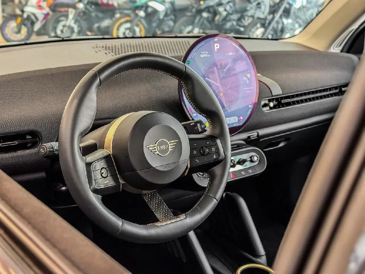 Mini Cooper SE - Imagem 12