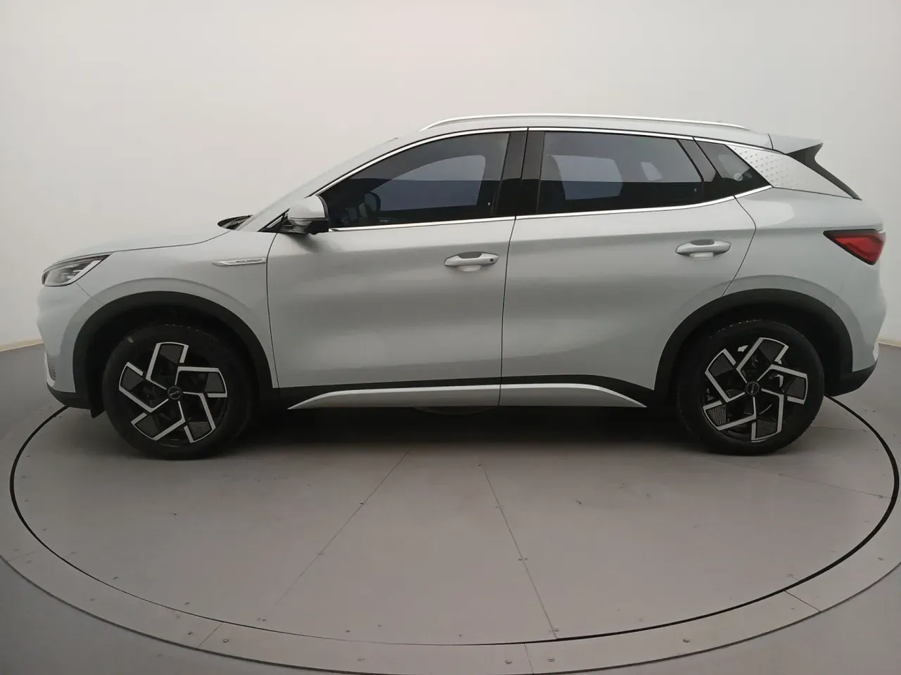 BYD Yuan Plus - Imagem 2