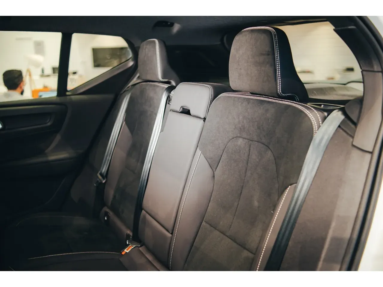 Volvo XC40 Recharge - Imagem 15