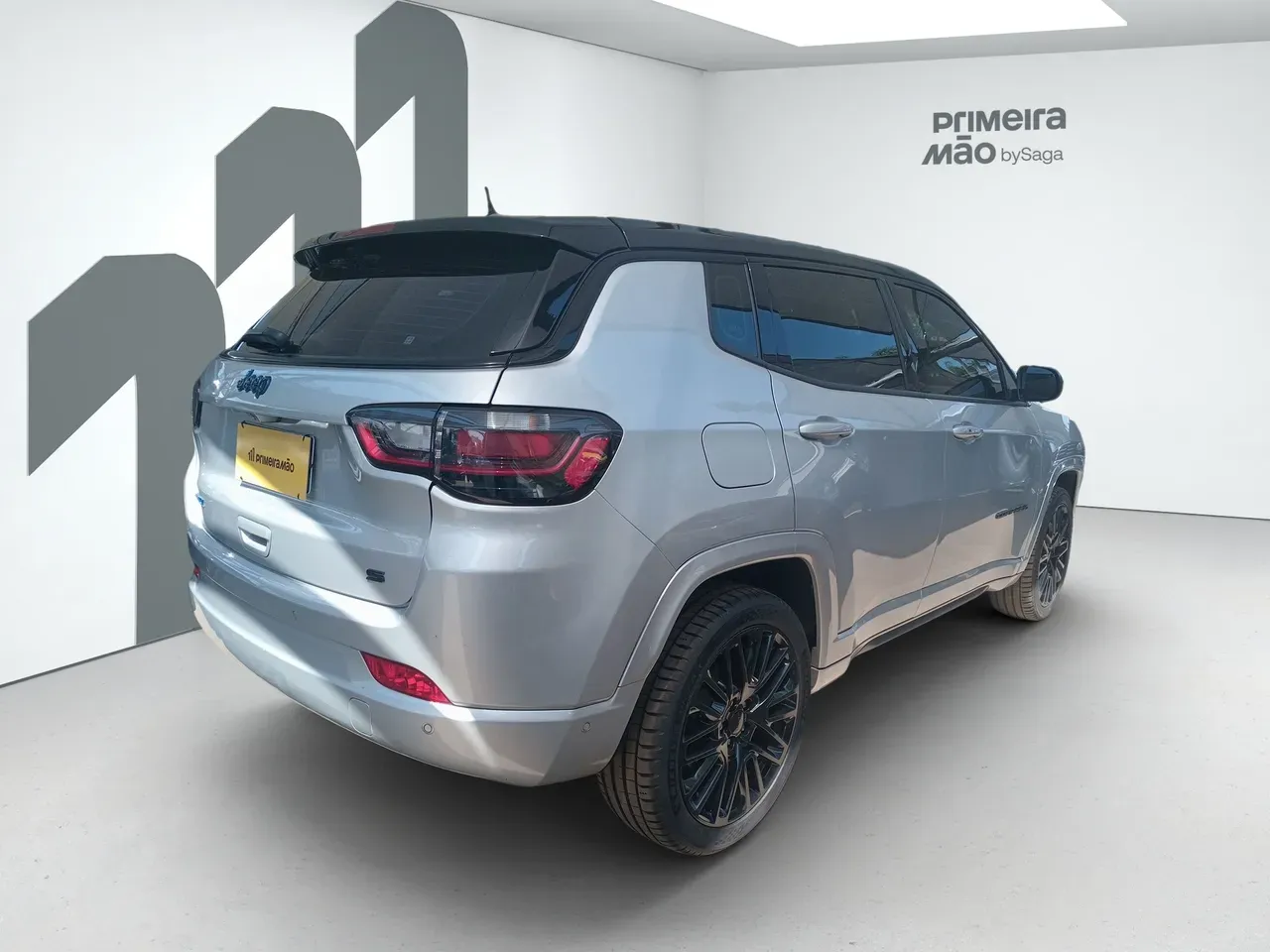 Jeep Compass 4xe Plug-in Hybrid - Imagem 3