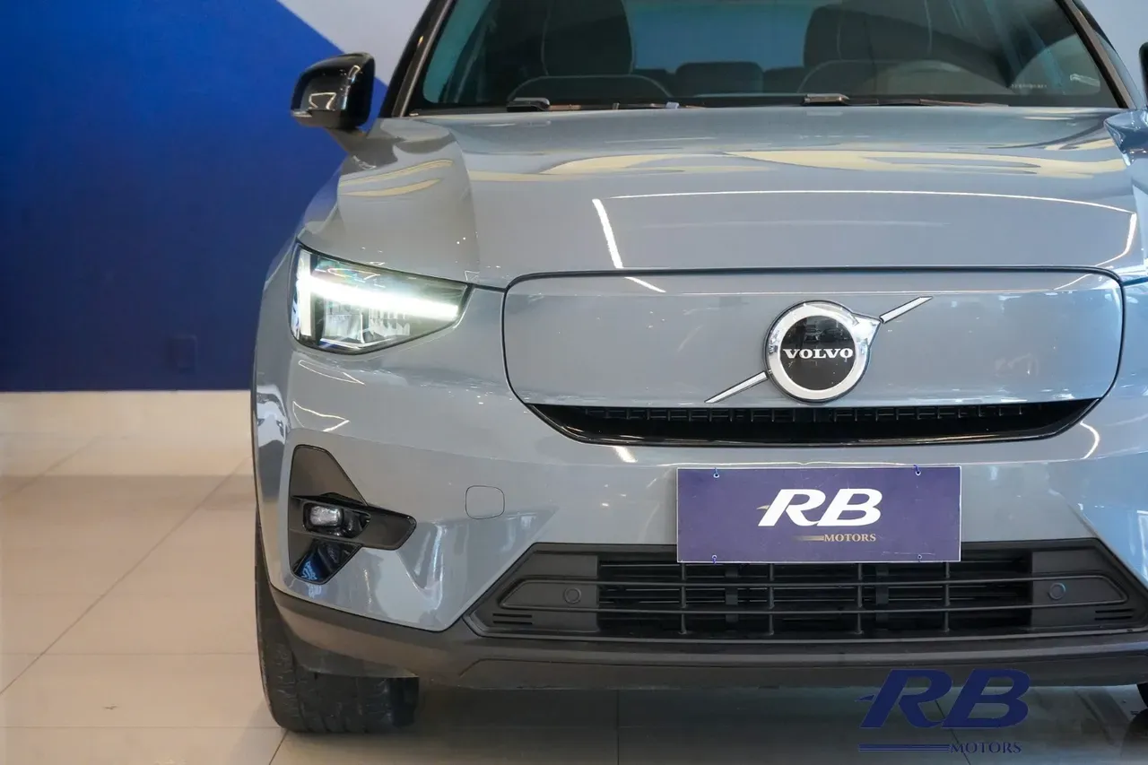 Volvo XC40 Recharge - Imagem 14