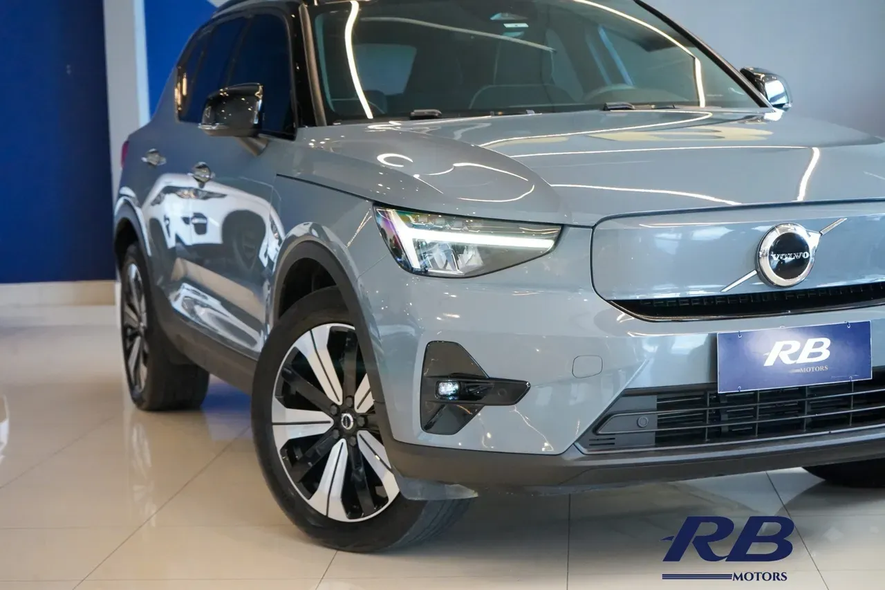 Volvo XC40 Recharge - Imagem 8