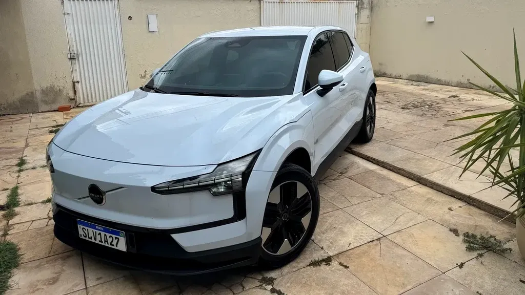 Foto de um volvo ex30