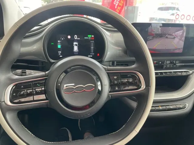 Fiat 500e - Imagem 11