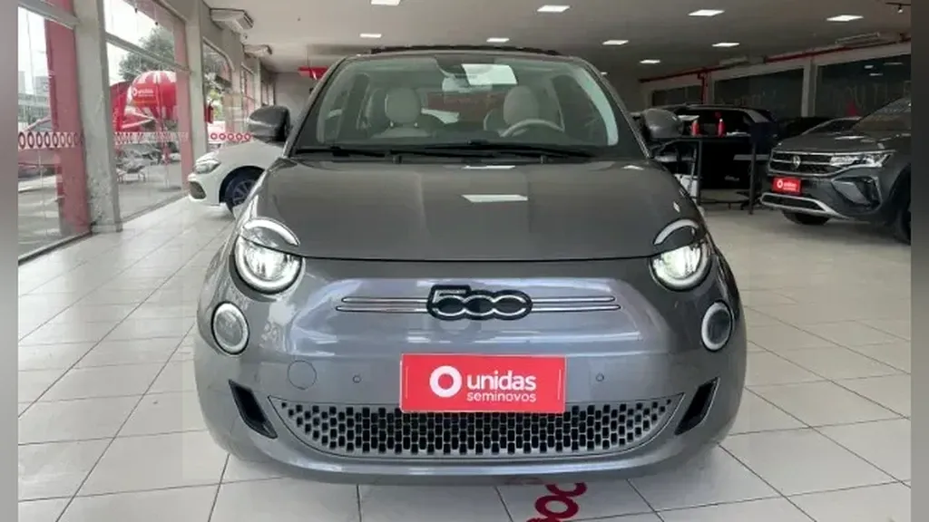 Foto de um fiat 500e