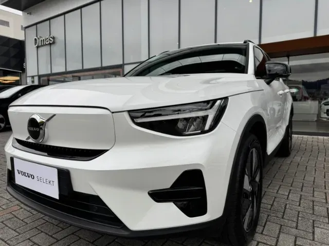 Volvo EX40 - Imagem 8