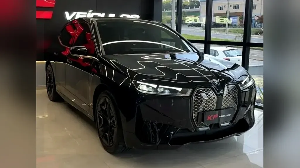 Foto de um bmw ix