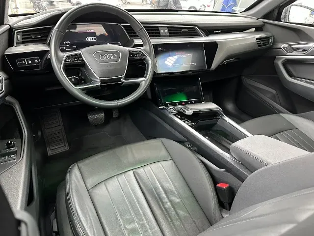 Audi E-tron S - Imagem 11