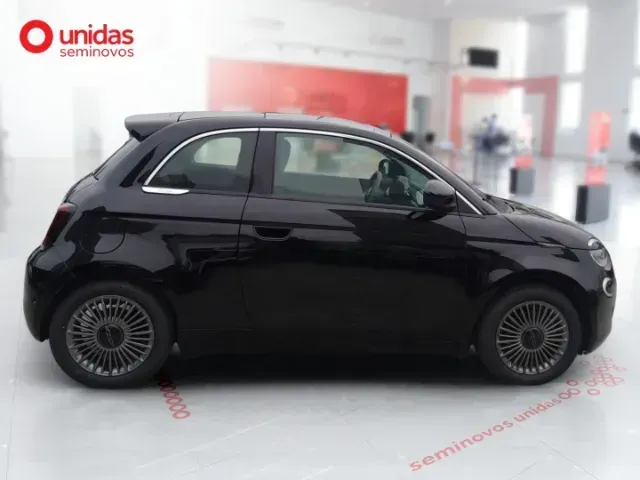 Fiat 500e - Imagem 11