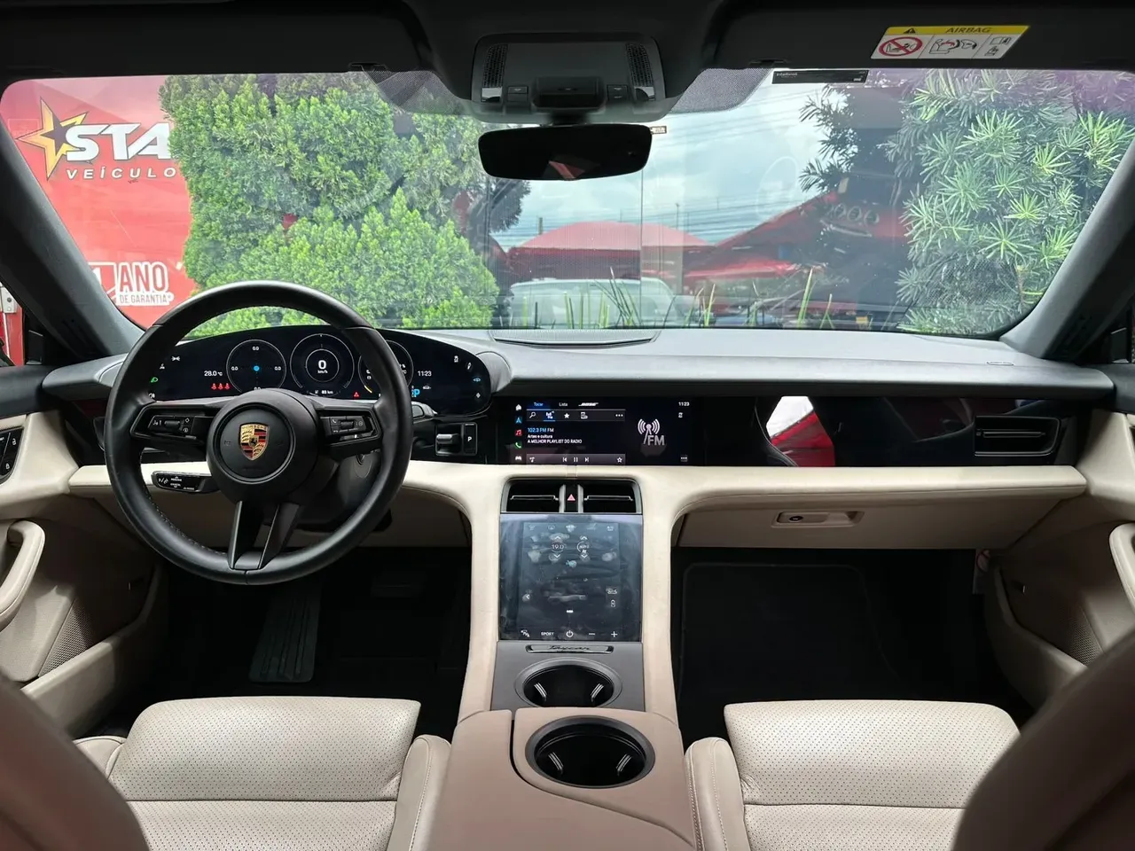 Porsche Taycan - Imagem 4