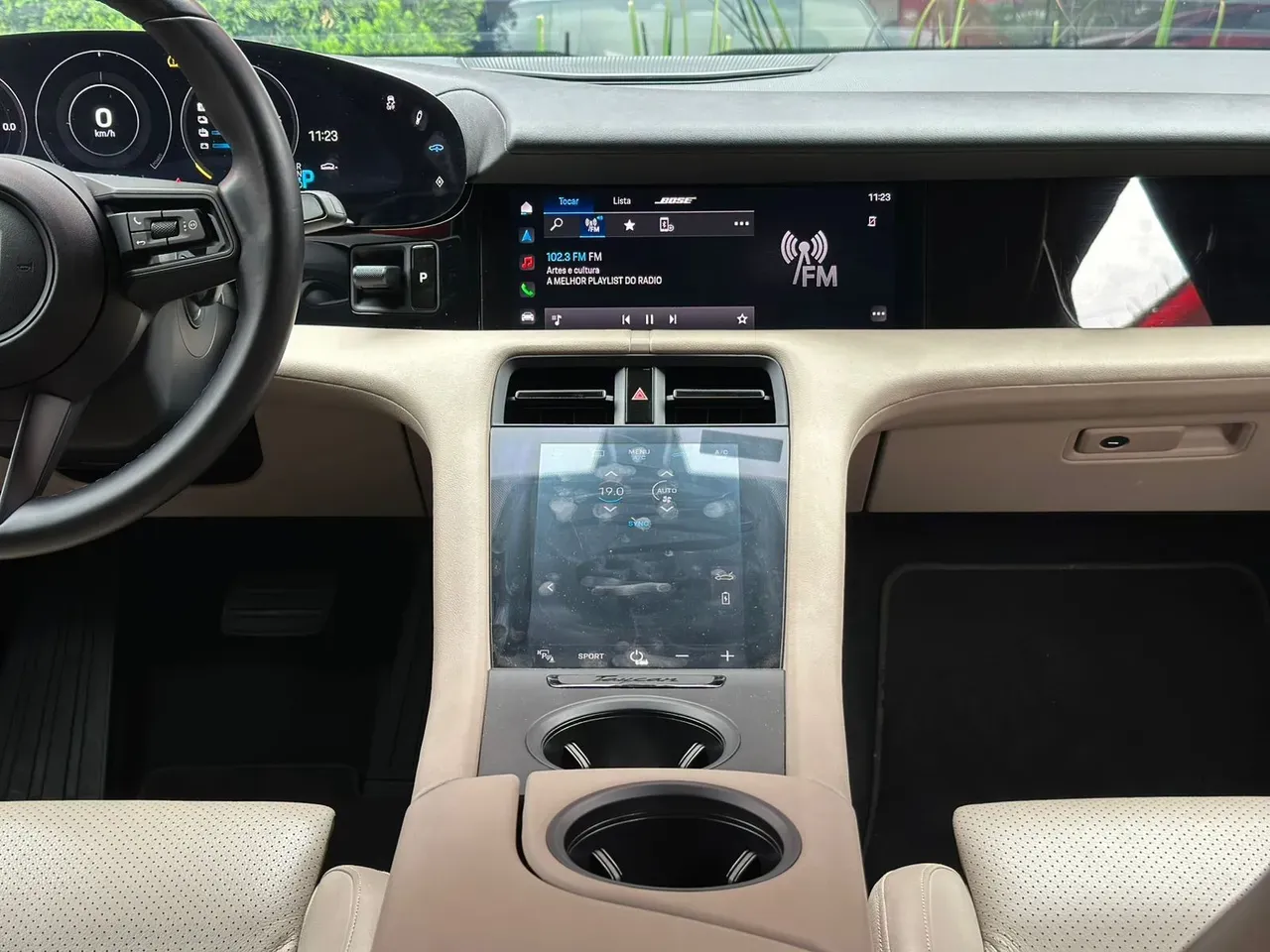 Porsche Taycan - Imagem 5