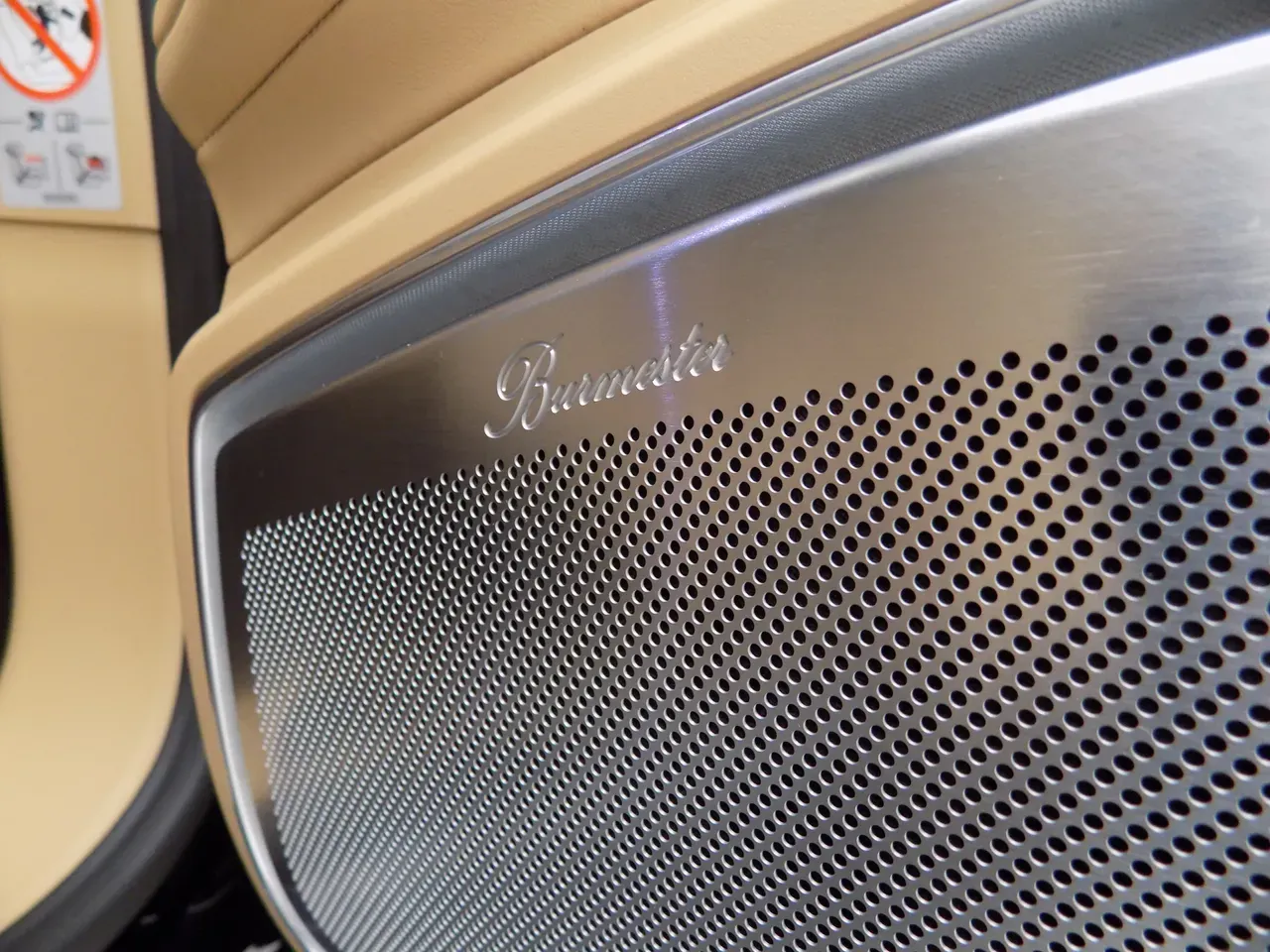 Porsche Panamera 4 E-hybrid - Imagem 11