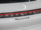 Porsche Taycan - Miniatura 13