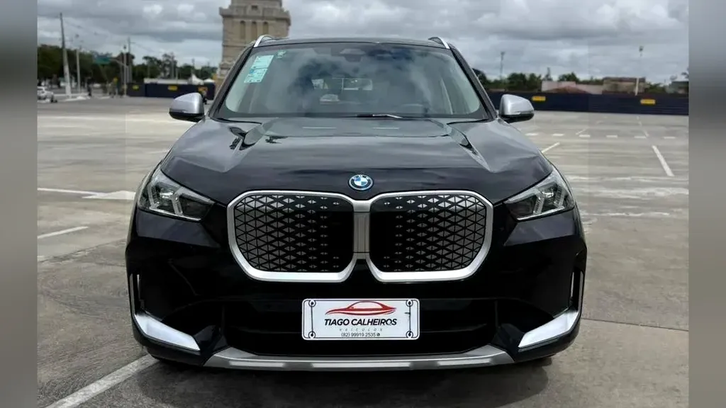 Foto de um bmw ix1