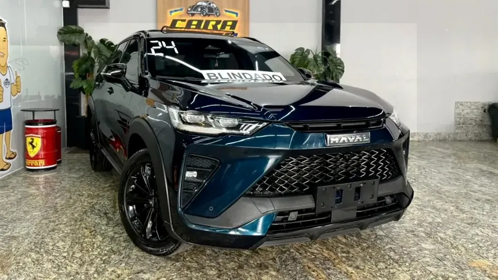 Foto de um gwm haval h6 plug-in hybrid