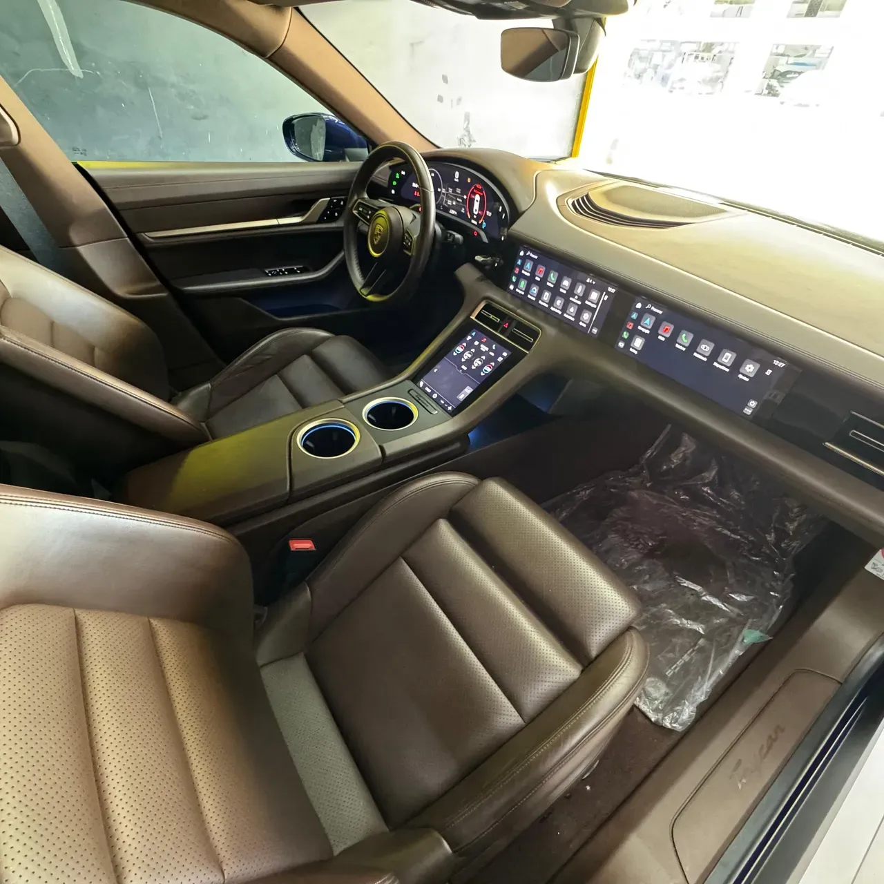 Porsche Taycan - Imagem 11