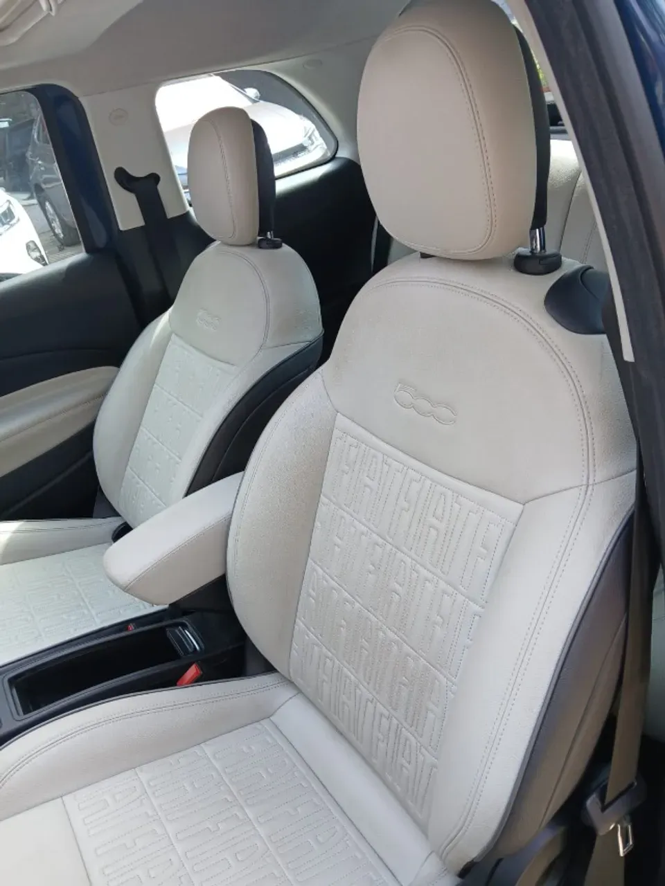 Fiat 500e - Imagem 8