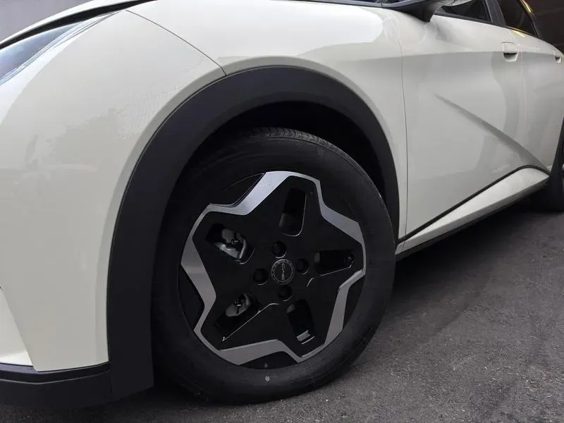 BYD Dolphin - Imagem 3