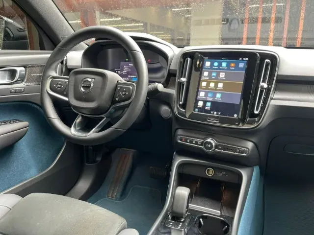 Volvo C40 Recharge - Imagem 17