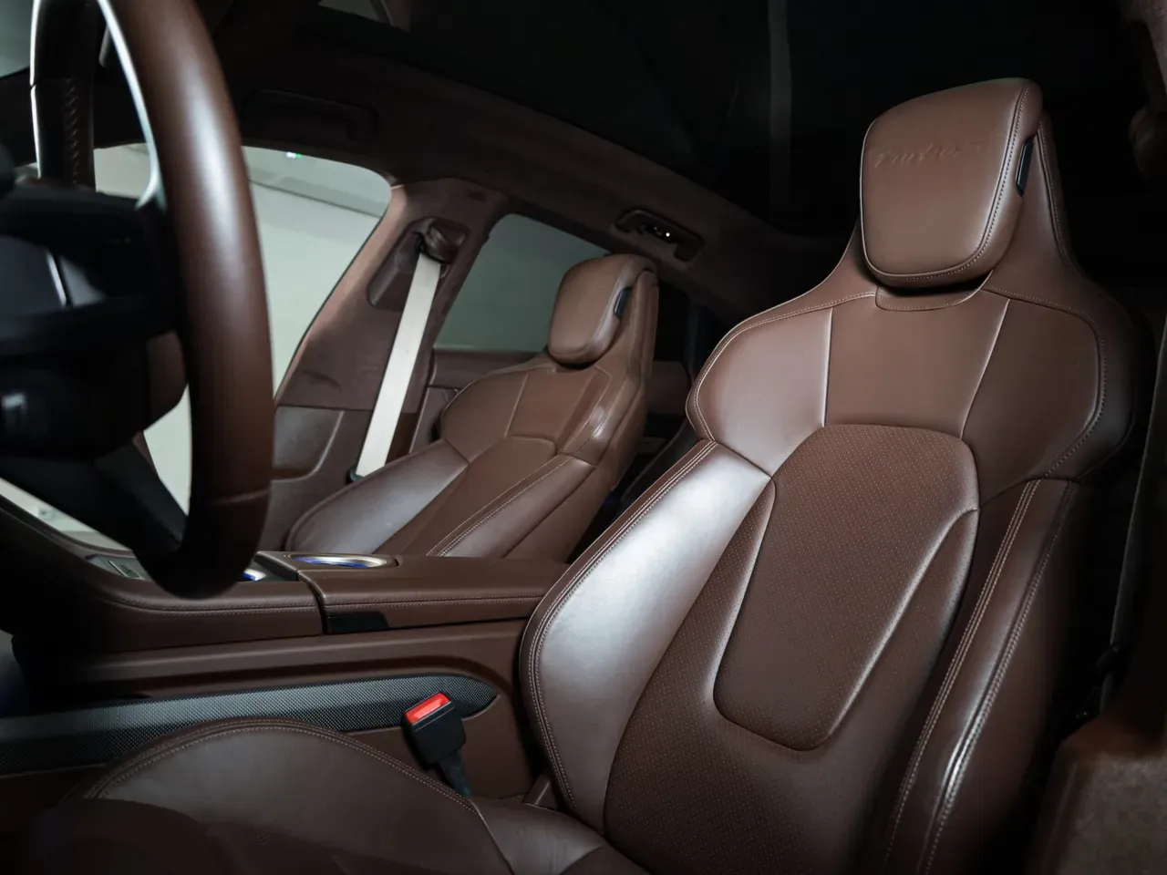 Porsche Taycan - Imagem 10