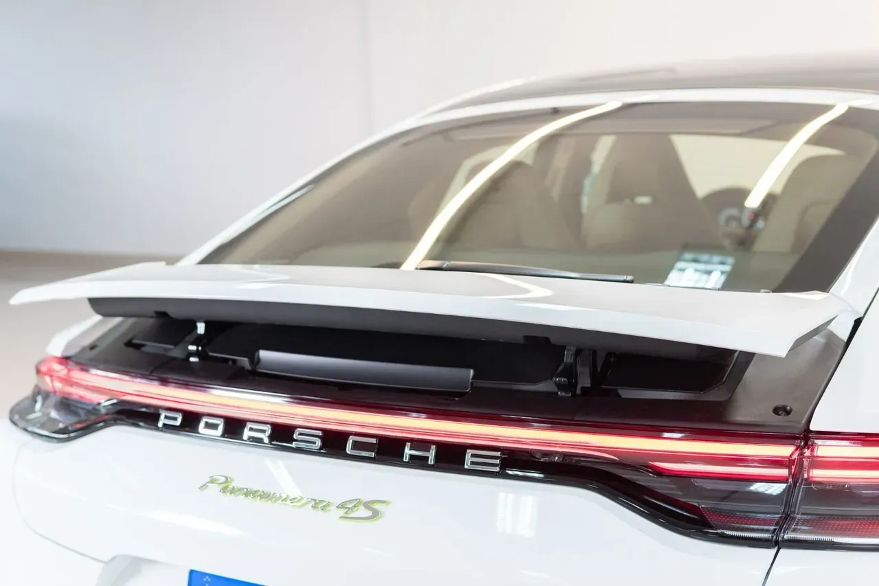 Porsche Panamera 4 E-hybrid - Imagem 19