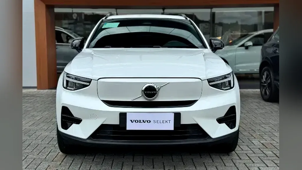 Foto de um volvo ex40