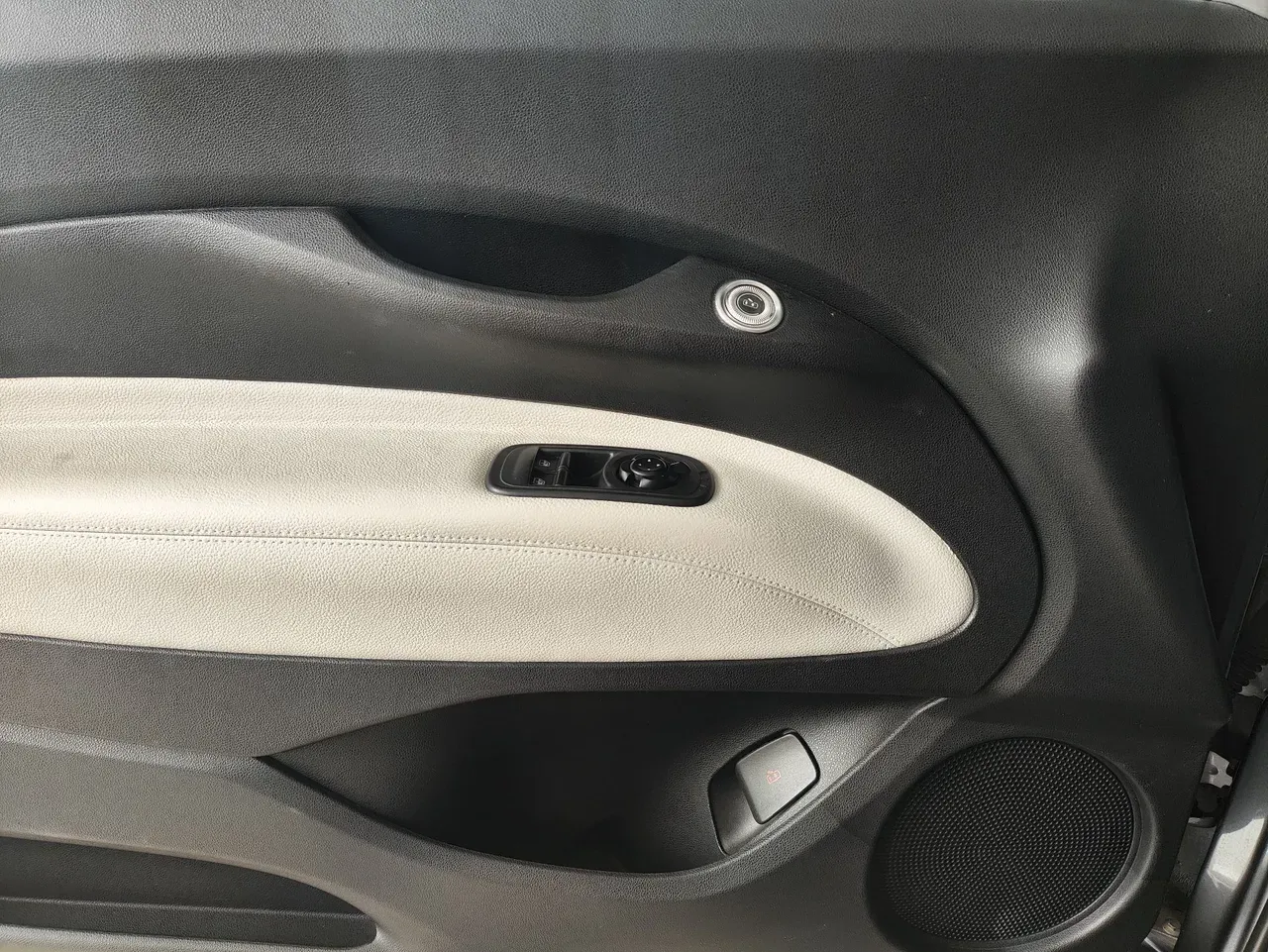 Fiat 500e - Imagem 12